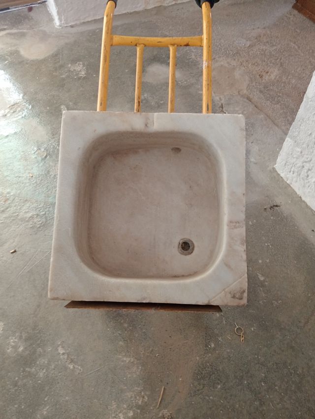 Pila mármol antigua