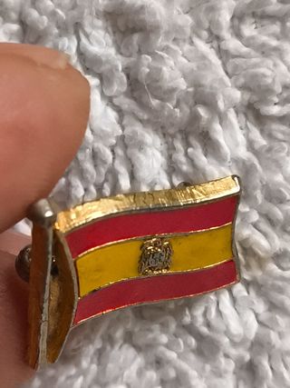 INSIGNIA DE IMPERDIBLE BANDERA DE ESPAÑA 