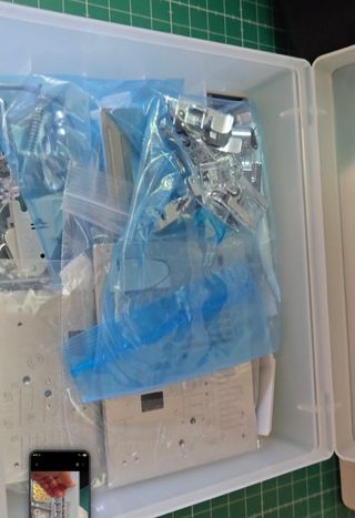 Máquina de coser Janome Continental M7 solo 1 uso 