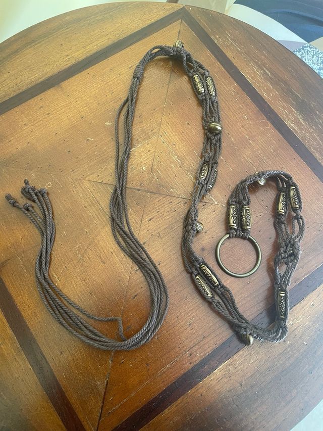 Cintura marrone intrecciata