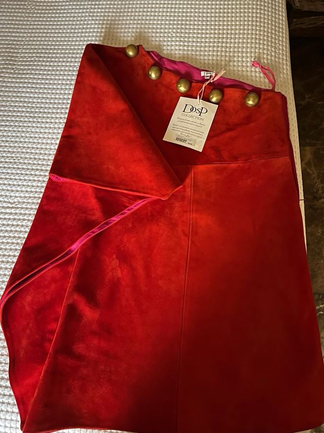 Vestido piel roja DOSP nuevo con etiquetas .