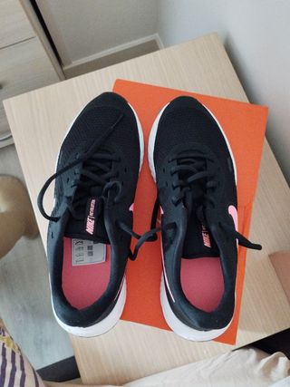 Zapatillas Nike niña 40 - negras/rosa
