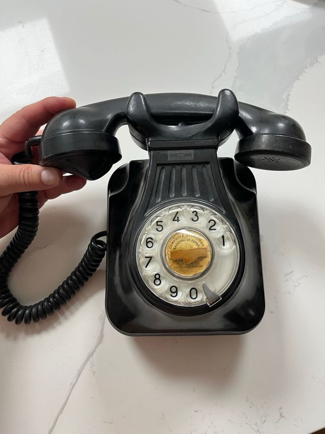 Teléfono baquelita negro años 50