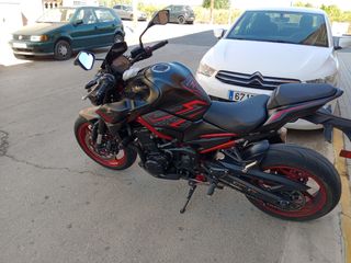 Kawasaki Z900 - Moto Impecable