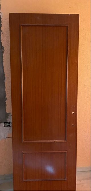 Puertas madera 9 cristales y normal