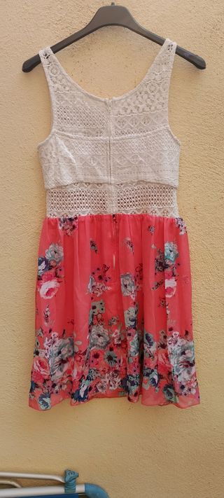 Vestido blanco con falda estampada coral talla S  