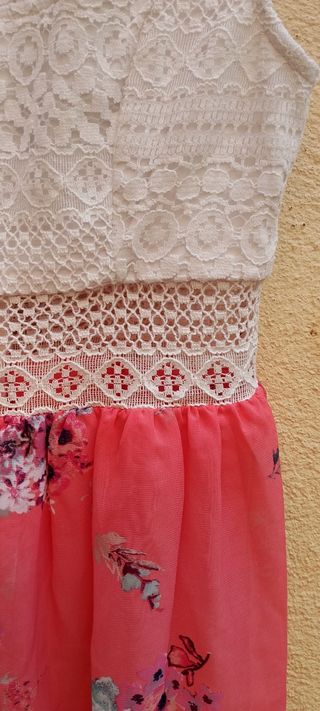 Vestido blanco con falda estampada coral talla S  