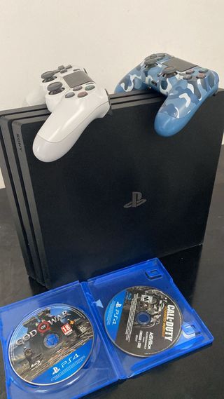PS4 Pro (PlayStation 4) - 2 mandos, 2 juegos