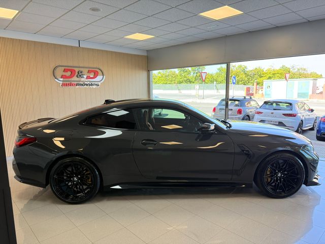 BMW M4 Competition M Race Track