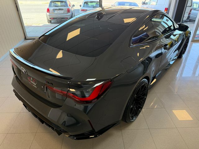 BMW M4 Competition M Race Track
