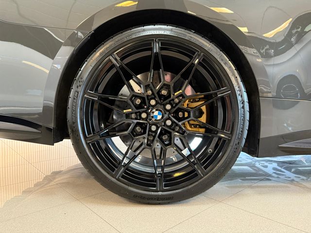 BMW M4 Competition M Race Track