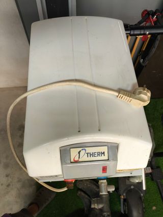 Termo eléctrico 15L DTherm para casa o camper