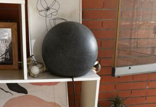 Lámpara esfera piedra gris