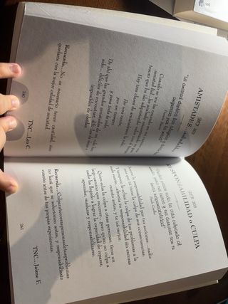 Libro “Todo nace contigo”
