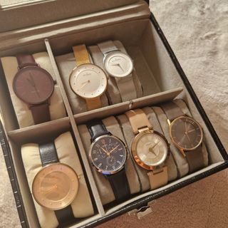 Estuche 7 relojes - Skagen, DKNY, Fossil,Nine West