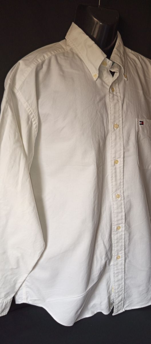 Camisa Tommy Hilfiger blanca - Vintage
Talla L gra