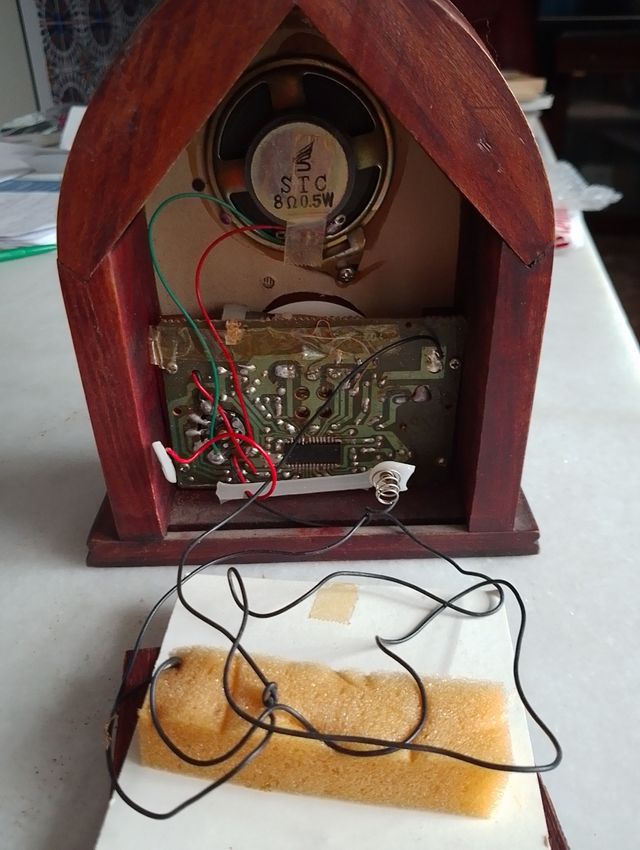 Radio Vintage Decorativa Pequeña 