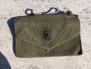 Vecchio first aid pouch USA WWII
