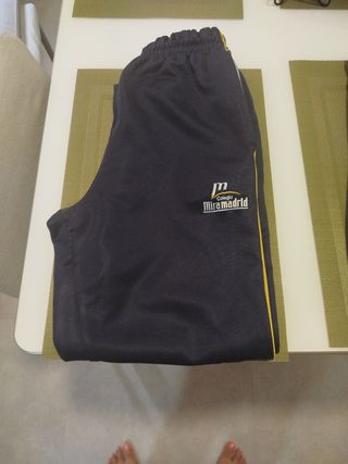 Pantalón talla 14


