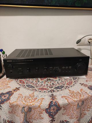 DENON PMA-360 アンプ Amplificador Denon PMA-360 de Segunda mano por 85 EUR en Nucleo