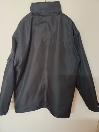 Giubbotto imbottito impermeabile con cappuccio