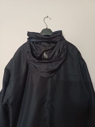 Giubbotto imbottito impermeabile con cappuccio