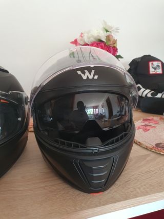 Lote 2 cascos por 115€