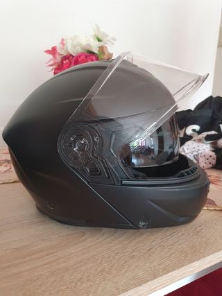 Lote 2 cascos por 115€