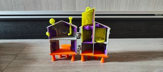 SuperThings: Más de 300 figuras,  especiales....