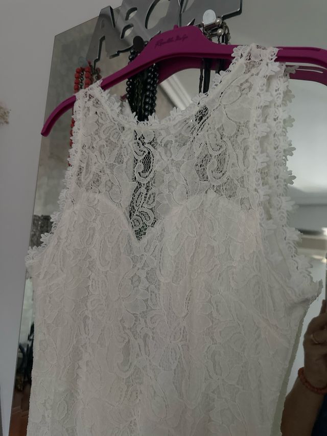 Vestido novia ibicenco blanco usado para un desfil