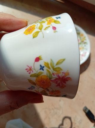 Tazza  the Colclough Bone China floreale