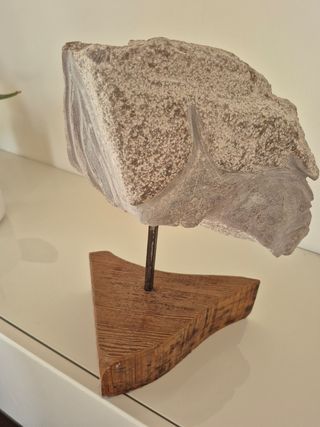Scultura testa di cavallo in pietra