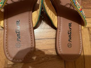 Sandalias Natura amarillas, talla 37