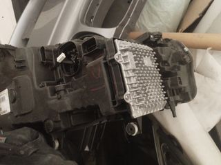 Faro delantero BMW G01 G03 año 2018