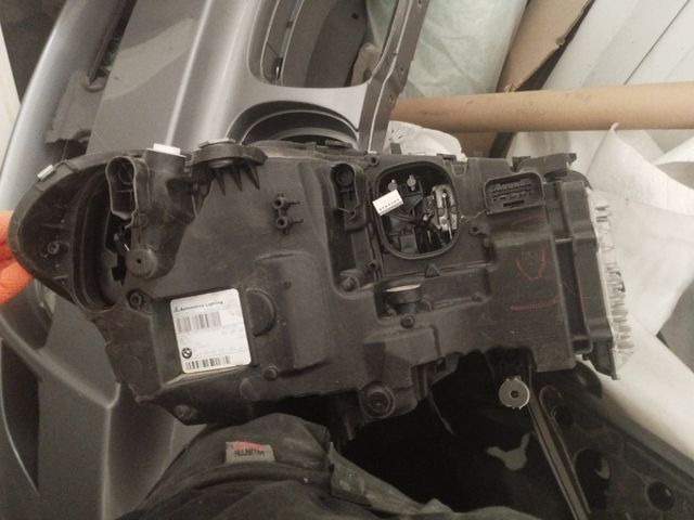Faro delantero BMW G01 G03 año 2018