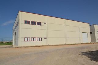Local comercial en venta en Deltebre