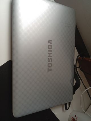 Portátil Toshiba Satellite Gris