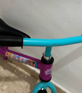 Bicicleta sin pedales infantil sin uso