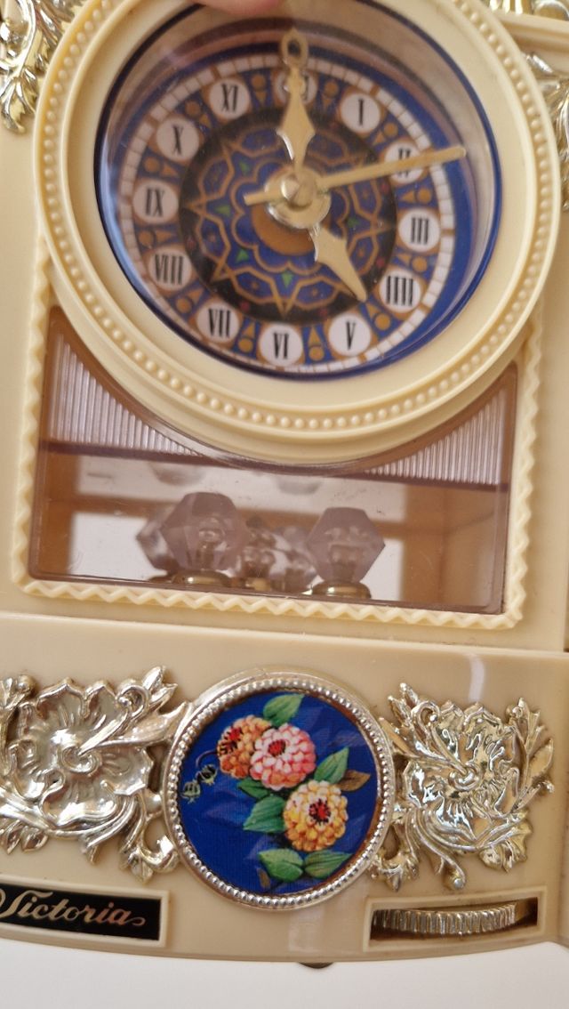 Juguete joyero musical Victoria años 80