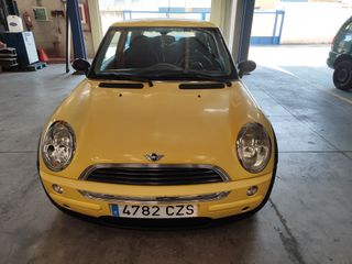 MINI ONE 2004
