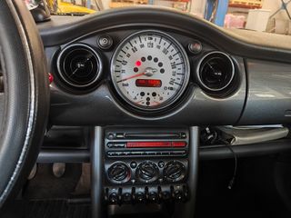 MINI ONE 2004
