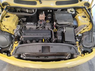 MINI ONE 2004