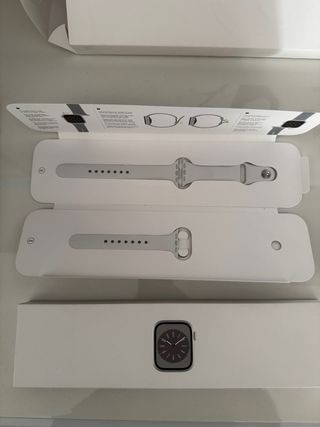 Apple Watch Serie 8 - Acciaio, Wi-Fi + Cellulare