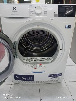 Secadora Electrolux PerfectCare 800 - 8kg