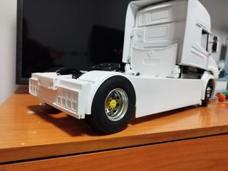 Paragolpes Traseros Camión RC 1:14