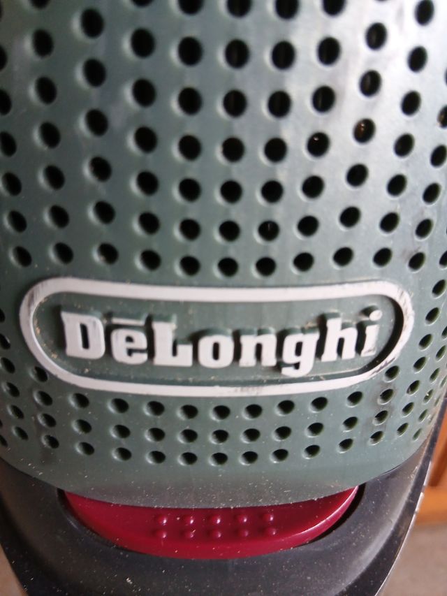 Scopa Elettrica Colombina Delonghi