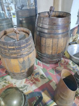 2 Antiche botti in legno o botte da decorare