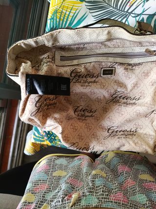 Bolso Guess beige - cadena