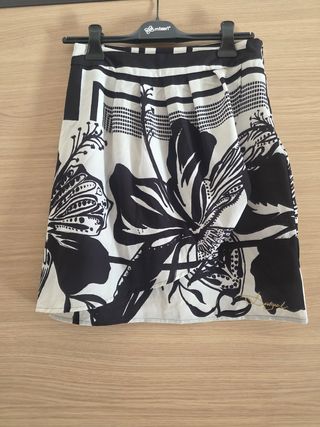 Minigonna Desigual fiori bianco-nero