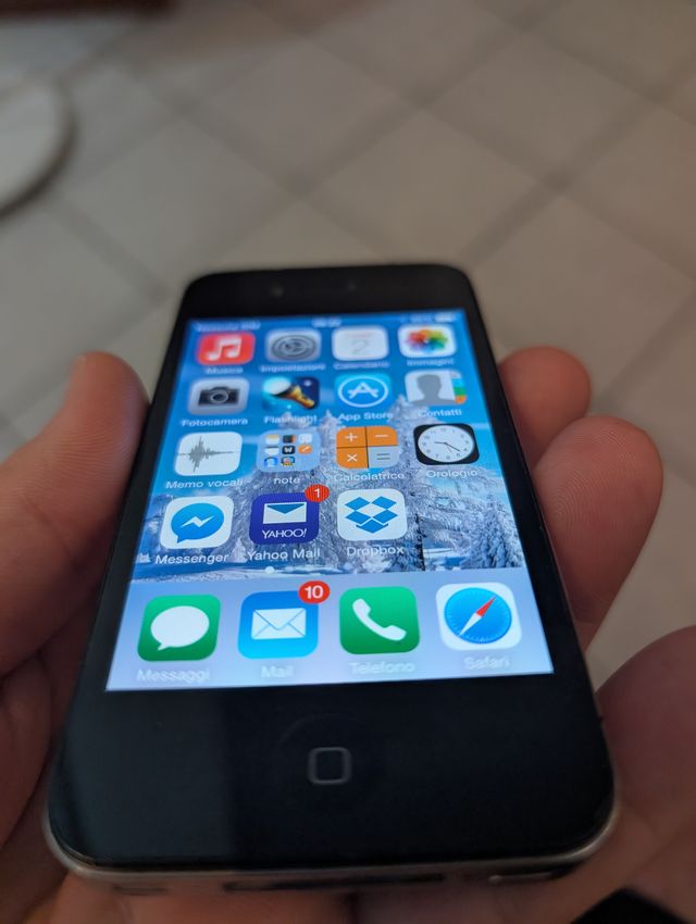 iPhone 4 Black - Apple